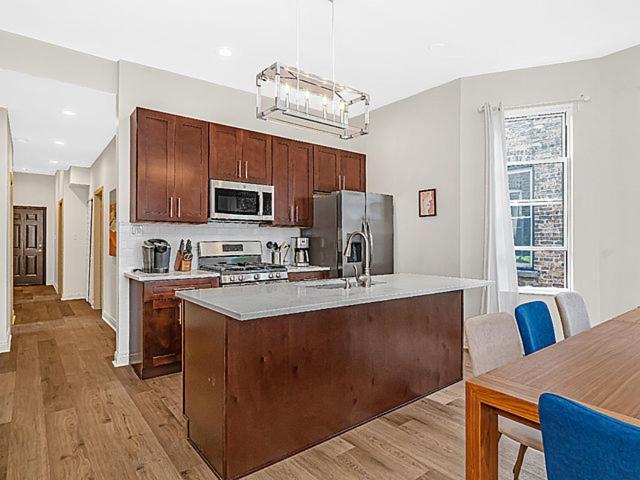 Spacious 5-Br Apt Next To Transit Free Parking Chicago Exteriér fotografie